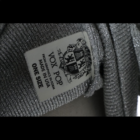 ✨Silver Sparkle Metallic Crop Top w/ Gloves OS - Picture 7 of 8